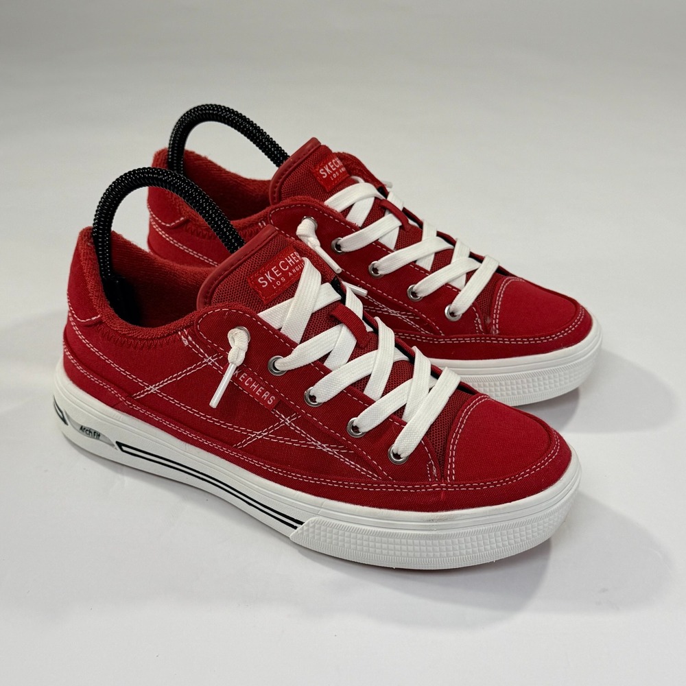 NEW Skechers Arch Fit Arcade-Arcata Sneakers Womens 7 Red Canvas Sporty Casual